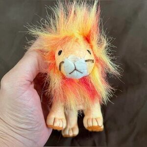 Ty Teenie Beanie Babies Bushy The Lion Plush